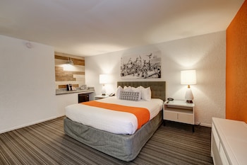 Deluxe Room, 1 King Bed