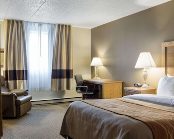 Standard Room, 1 Queen Bed, Non Smoking