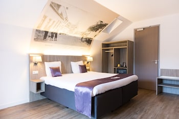 Deluxe Room, 1 King Bed, Non Smoking