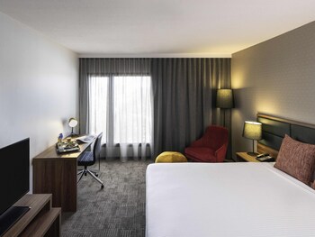 Deluxe Room, 1 King Bed