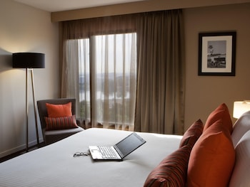 Deluxe Suite, 1 King Bed