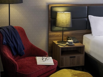 Deluxe Room, 1 King Bed