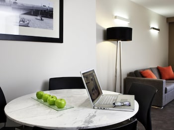 Deluxe Suite, 1 King Bed