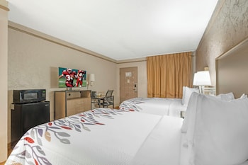 Deluxe Room, 2 Double Beds, Smoking