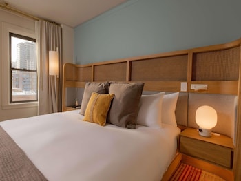 Deluxe Room, 1 King Bed (Accessible, Rollin Shower, Nespresso)