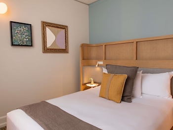 Classic Room, 1 Queen Bed