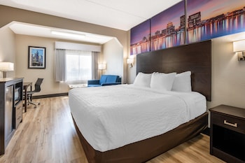 Room, 1 King Bed with Sofa bed, Non Smoking (Upgrade)