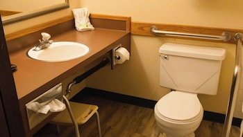 Room, 1 King Bed, Mobility Accessible, Non Smoking (2 Star)
