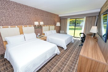Standard Room, 2 Queen Beds, Ground Floor
