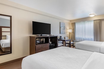 Standard Room, 2 Queen Beds, Non Smoking, Patio (1st Floor;Pet Friendly)