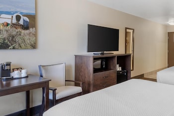 Standard Room, 2 Queen Beds, Non Smoking, Refrigerator & Microwave
