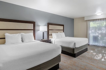Standard Room, 2 Queen Beds, Accessible, Patio