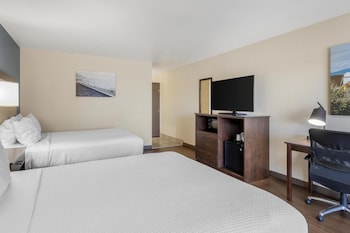 Standard Room, 2 Queen Beds, Non Smoking, Patio (1st Floor;Pet Friendly)
