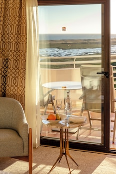 Double or Twin Room, Sea View (Lagoon Side)