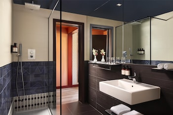 Avani Family Room (2adults + 2 children)