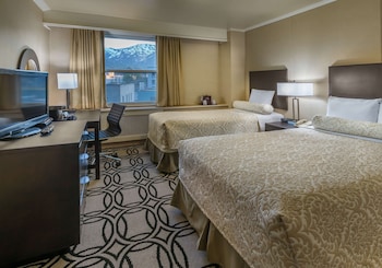 Deluxe Room, Multiple Beds, Non Smoking, Refrigerator & Microwave (with Sofabed)