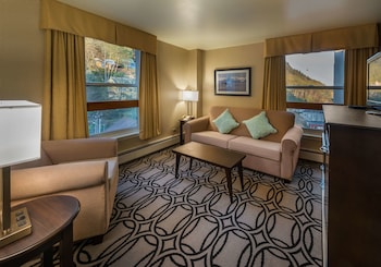 Suite, Multiple Beds, Non Smoking, Refrigerator & Microwave (with Sofabed)