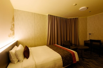 Business Single Room, Non Smoking (19sqm, Bed width 120cm)
