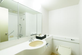 Luxury floor Superior Twin, Non Smoking  Exclusive Club Lounge Access (27sqm, Bed width 120cm)