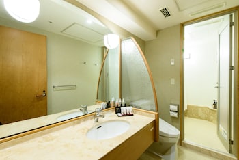 Luxury floor Deluxe Twin, Non Smoking, Exclusive Club Lounge Access (35sqm, Bed width 120cm)