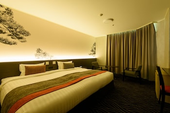 Superior Double Room, Non Smoking (27sqm, Bed Width 240cm)