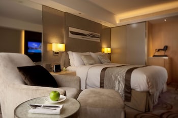 Crown Deluxe Room