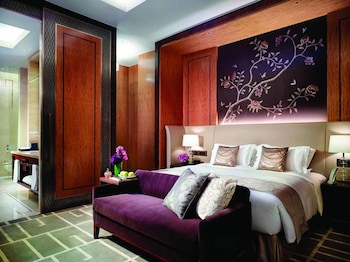 Sky Deluxe Room