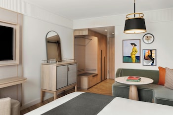 Superior Room, 1 King Bed
