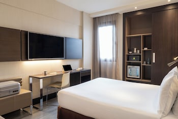 Standard Room, 1 Queen Bed