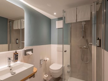 Standard Room, 1 Queen Bed