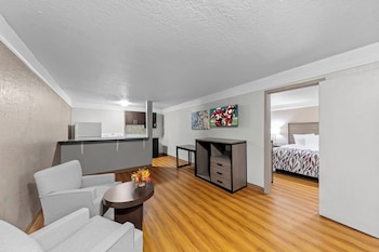 Suite, 2 Double Beds, Non Smoking, Kitchen
