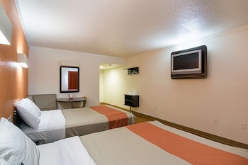 Deluxe Room, 2 Double Beds, Non Smoking, Refrigerator & Microwave