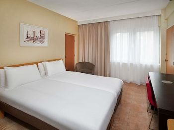 Superior Twin Room, 2 Twin Beds, Accessible