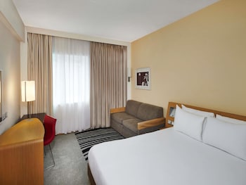 Superior Room, 1 Queen Bed with Sofa bed