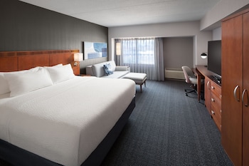 Room, 1 King Bed with Sofa bed, Hearing Accessible