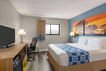 Room, 1 Queen Bed, Accessible, Non Smoking (Bathtub)