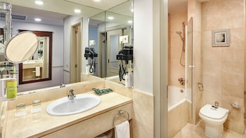 Classic Twin Room