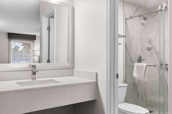 Standard Room, 2 Queen Beds, Non Smoking, Refrigerator & Microwave (Shower Only)