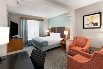 Suite, 1 King Bed, Accessible, Non Smoking