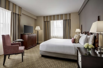 Deluxe Room, 1 King Bed, Non Smoking