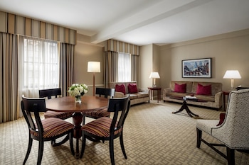 Fairmont King NS Suite Bedroom