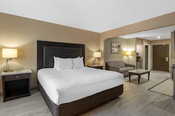 Suite, 1 King Bed, Non Smoking, Refrigerator & Microwave