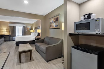 Suite, 1 King Bed, Non Smoking, Refrigerator & Microwave