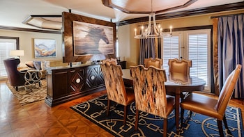 Presidential Suite, 1 King Bed