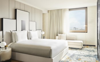 Suite, 1 Bedroom (Iconic)