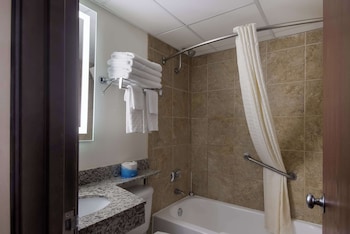 Standard Room, 1 Queen Bed, Non Smoking, Refrigerator & Microwave (Small Room)