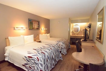 Deluxe Room, 2 Double Beds (Smoke Free)