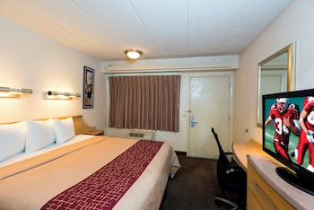 Standard Room, 1 King Bed (Smoke Free)