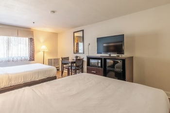 Standard Room, 2 Queen Beds, Non Smoking