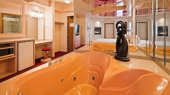 Suite, 1 King Bed, Non Smoking, Jetted Tub